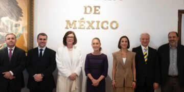 Petrobras entra en la agenda de Pemex: exploración, refinación y biodiésel