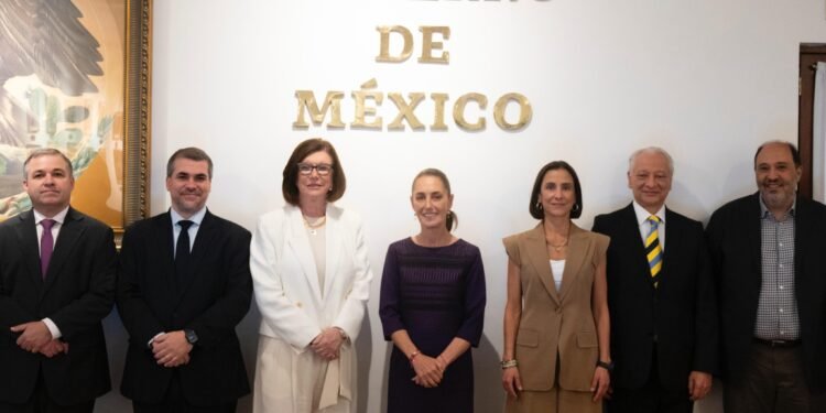 Petrobras entra en la agenda de Pemex: exploración, refinación y biodiésel