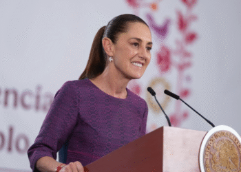 Sheinbaum confirma salida de Esthela Damián y llama a Alcalde al gabinete