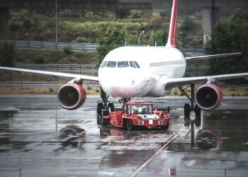 Viajeros en alerta: en Europa podrían cancelar vuelos por falta de combustible