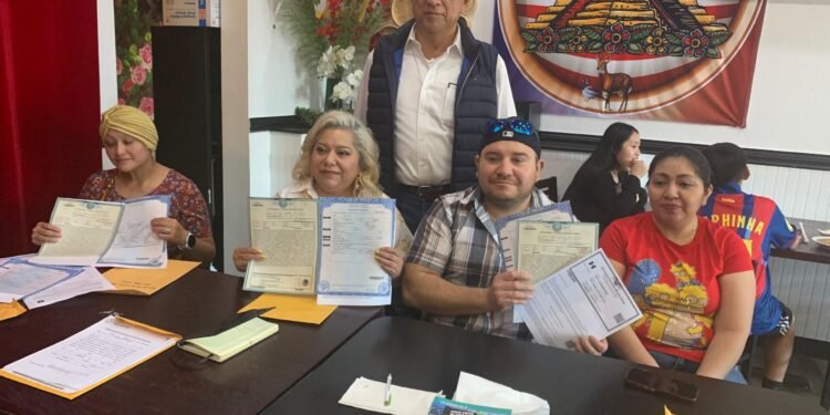 ¿Vives en EU? Así podrías obtener tus documentos sin regresar a México