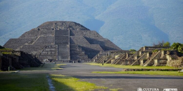 Turista extranjera muere tras balacera en Teotihuacán; se reportan varios heridos
