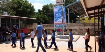 Ojo: el calor cambia la rutina escolar. Así protegerán a los estudiantes
