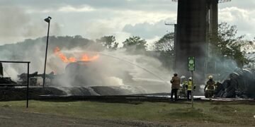 Incendio de camiones cisterna en Panamá deja heridos y activa operativo