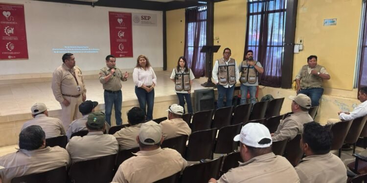 Refuerzan brigadas de prevención contra dengue, zika y chikungunya