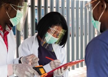Ébola desata alarma en Congo: 65 muertos y 246 casos sospechosos