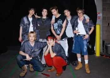 Fans de BTS denuncian favoritismo y presunta corrupción en venta de mercancía en CDMX