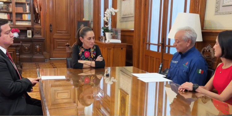 Cambio en Pemex; Sheinbaum anuncia salida de Víctor Rodríguez y llega Juan Carlos Carpio