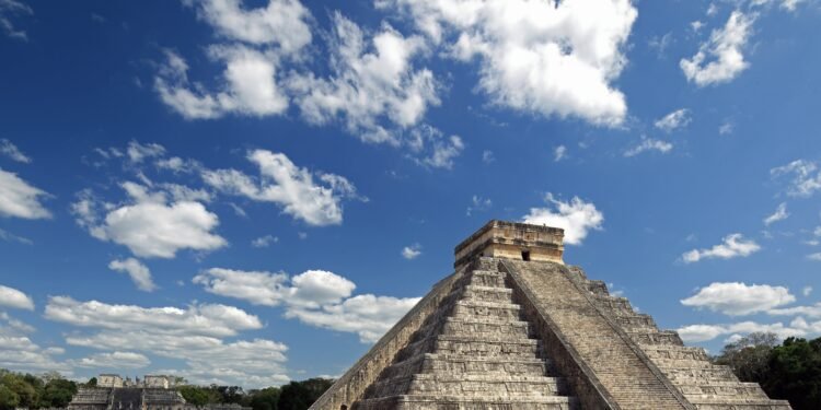 ¡Bajo candado! Chichén Itzá sigue cerrada y sin fecha de reapertura