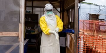 Ébola avanza; nuevos contagios entre personal médico encienden alertas