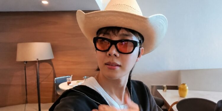 ¿Ya escuchaste esto? Hobi enloquece a fans mexicanos con canción de Fuerza Regida
