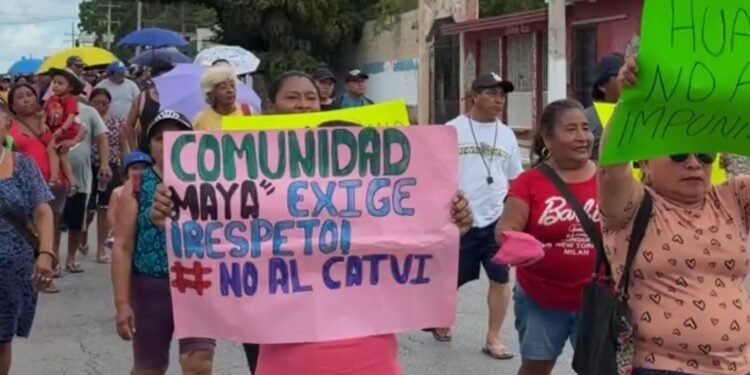 Chichén Itzá sigue cerrada y la presión aumenta; Consejo Indígena realiza caravana para exigir solución