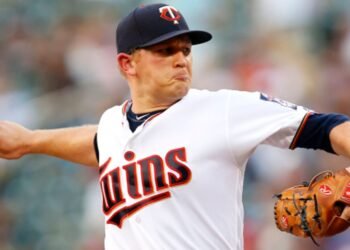 ¿Leones ya encontró a su nuevo brazo estelar? Tyler Duffey llega desde MLB