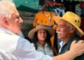 Hay que escuchar al pueblo; Rafael Marín recorre colonias y mercados de Cancún