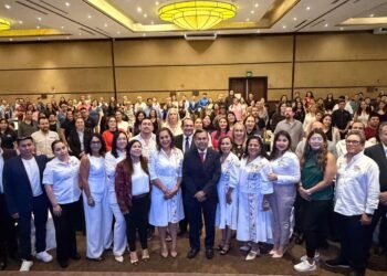 Acapulco va por turistas del Mundial; refuerza alianzas clave en Jalisco