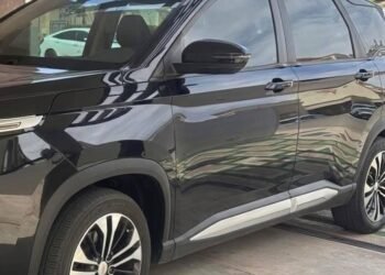 Olvidó a su hijo en el auto y terminó en tragedia: esto pasó en Baja California