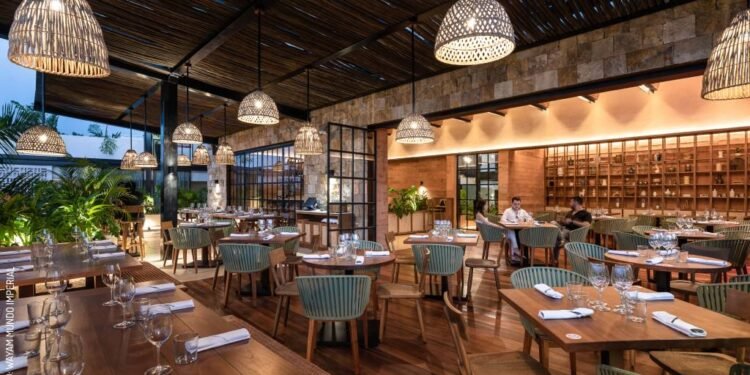¿Comer a oscuras? Apagones ya golpean a restaurantes de Mérida