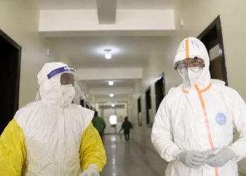 Brote de ébola en el Congo deja 254 muertes y más de mil casos confirmados; OMS pide apoyo internacional