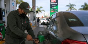 Gobierno desmiente supuesto desabasto; asegura que hay gasolina suficiente en todo el país
