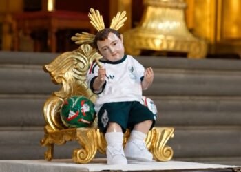 El Niño Dios futbolero ya juega su partido; aficionados le piden ayuda para que México gane