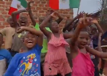 “Hola México, te apoyamos”: niños de Uganda mandan mensaje al Tricolor