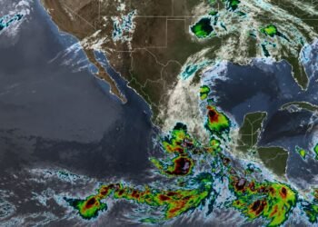 Se encienden las alertas por la depresión tropical Dos-E; esto es lo que se espera en las próximas horas