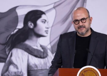 Escándalo por examen de la UNAM llega a Palacio Nacional; SEP ofrece apoyo y Sheinbaum pide una solución pronta