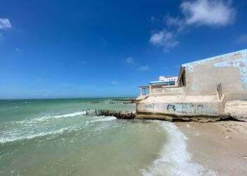 ¿Por qué las playas de Yucatán pierden arena? Investigador advierte de riesgos