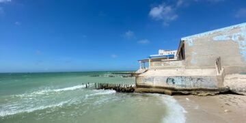 ¿Por qué las playas de Yucatán pierden arena? Investigador advierte de riesgos