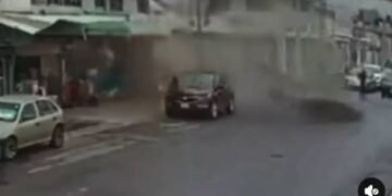 Explosión en vulcanizadora de Saltillo deja dos muertos; investigan fuga de gas