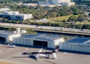 Trump deja su huella: aeropuerto cambia de nombre y divide opiniones