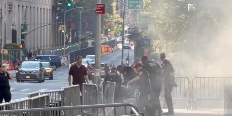 Incendio frente a la sede del ICE es investigado como acto de terrorismo