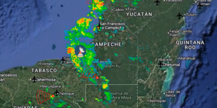 ¡Aguas con el aguacero! Radar detecta lluvias fuertes en la Península de Yucatán