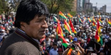 ¡Escala la tensión en Bolivia! Fiscalía ordena la captura de Evo Morales por terrorismo y alzamiento armado