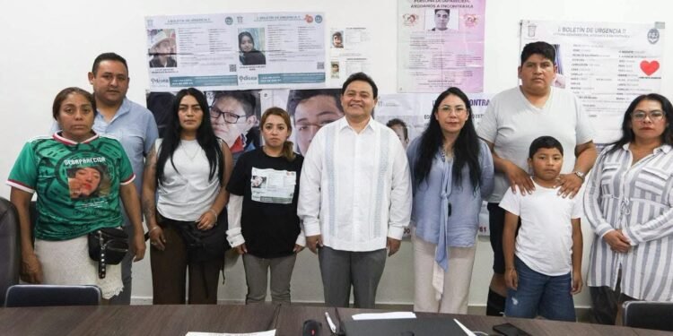 Colectivos de búsqueda del Estado de México cotejan archivos forenses en Yucatán