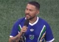 Noche de polémica en Charlotte: Frankie J falla al cantar el Himno Mexicano