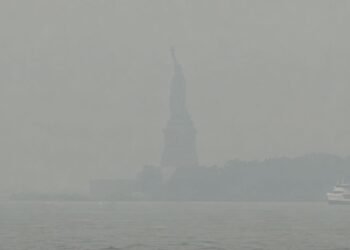 Nueva York bajo el humo; incendios en Canadá encienden las alertas antes de la final del Mundial