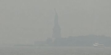 Nueva York bajo el humo; incendios en Canadá encienden las alertas antes de la final del Mundial