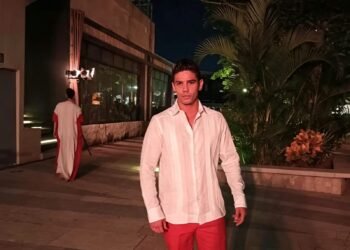 Yucatán presume su moda al mundo con una colección que apuesta por el lino y la tradición