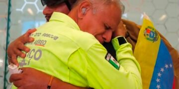 Así respondió México a la tragedia en Venezuela: rescatistas ya están en casa