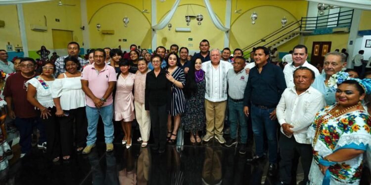 Rafael Marín dialoga con ingenieros sobre desarrollo y soberanía nacional