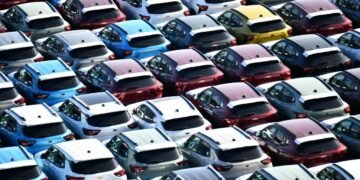 Versiones apuntan a presiones en Hacienda respecto de súper licitación de arrendamiento vehicular