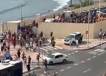 Así se ve el éxodo marroquí que tiene en alerta a España