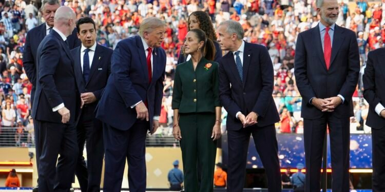 ¿Qué hablaron Sheinbaum, Trump y Carney durante la final del Mundial?