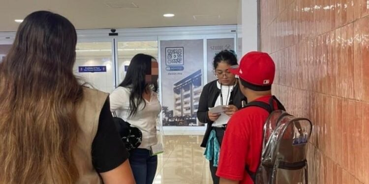 ¡Volvieron a estar juntos! Padre deportado se reencuentra con su hija menor en Yucatán tras meses de separación