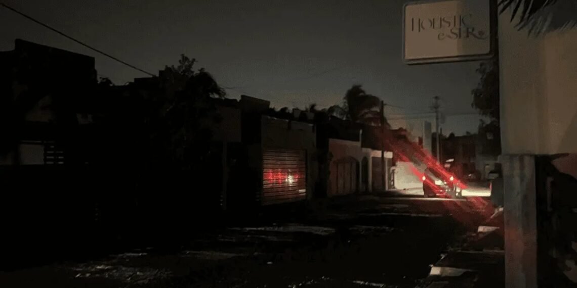 ¿A qué hora regresa la luz? Falla de CFE deja a oscuras zonas de Yucatán