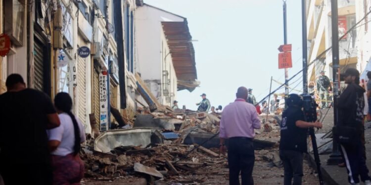 ¡Colombia tiembla! Terremoto de 7.4 deja al menos 22 muertos preliminares