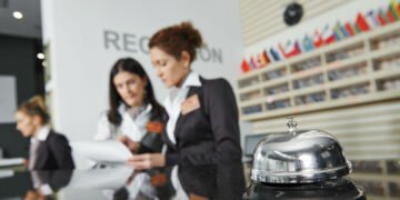 Récord de empleo turístico en 2026: mujeres lideran el sector