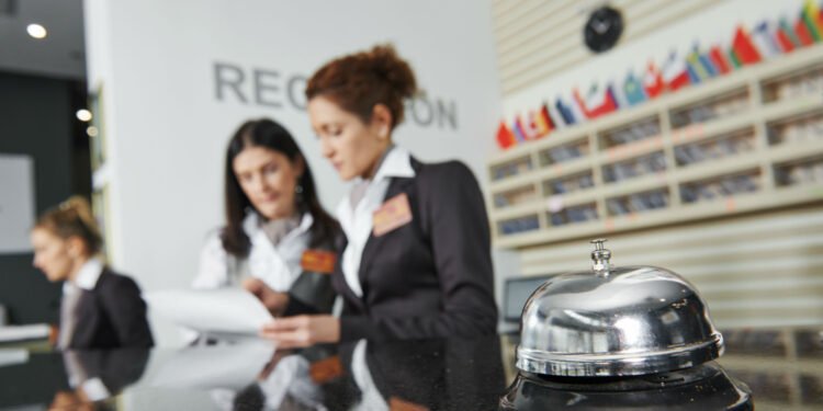Récord de empleo turístico en 2026: mujeres lideran el sector