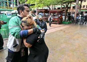 Tiroteo escolar conmociona Tailandia: alumno usa el arma de su abuelo